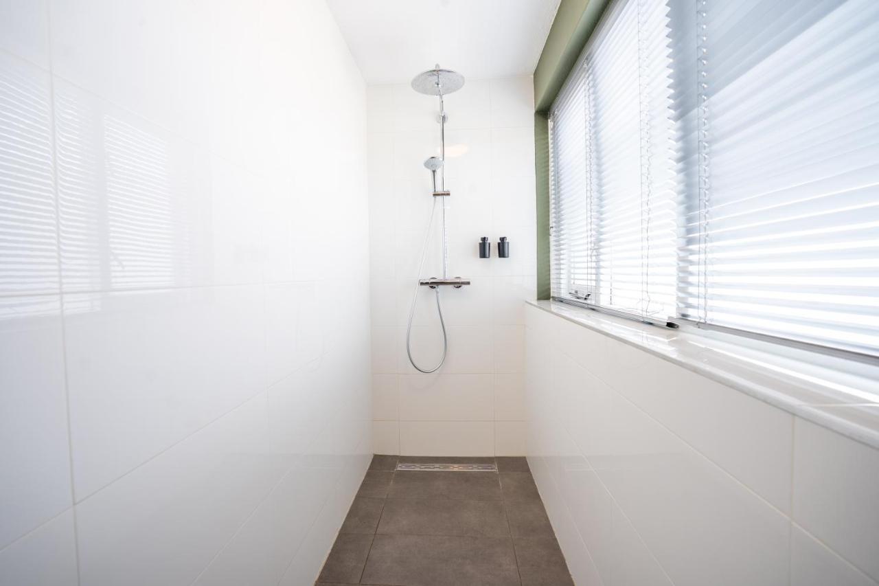 The Lion King - 6 Person Linked Apartment With Roof Terrace Groningen Zewnętrze zdjęcie